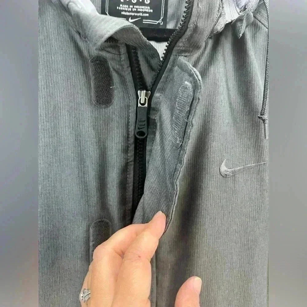 Nike Storm Fit Coat w hood zip / hook & loop closure Grey w swoosh embro… - Picture 5 of 8
